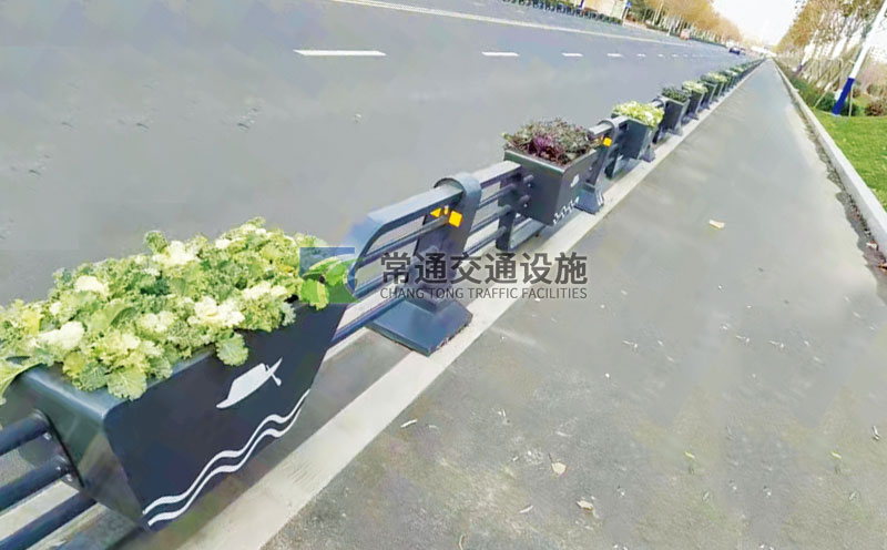 城市道路机非隔离花箱护栏