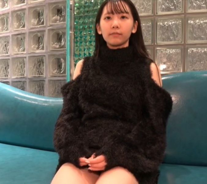 Avove无毛逼逼骚气妹子高跟鞋黑丝啪啪，翘屁股手指插入舔逼口交后入猛操